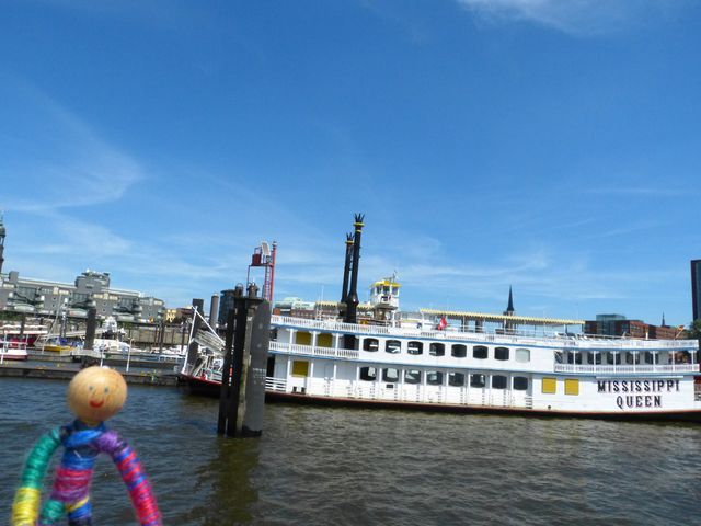 http://i649.photobucket.com/albums/uu215/RikeH_2009/A%2012/G_0109.jpg