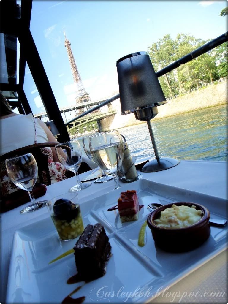 Dinner cruise @ Seine river, Paris - dessert