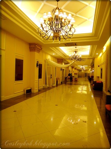 interior, hall way of Loon Sing Retaurant, Nilai 隆盛佛跳墙酒家