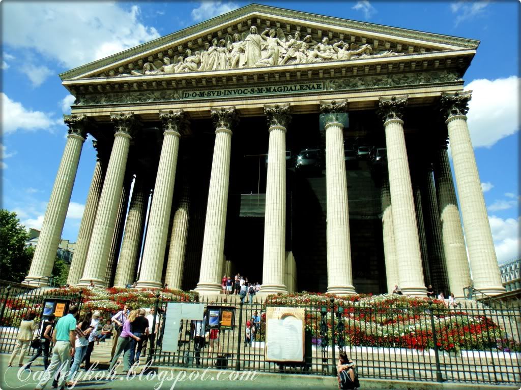 Awesome building with carving